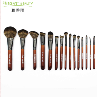 化妝刷套裝哪個好？挑選化妝刷都有哪些小技巧？