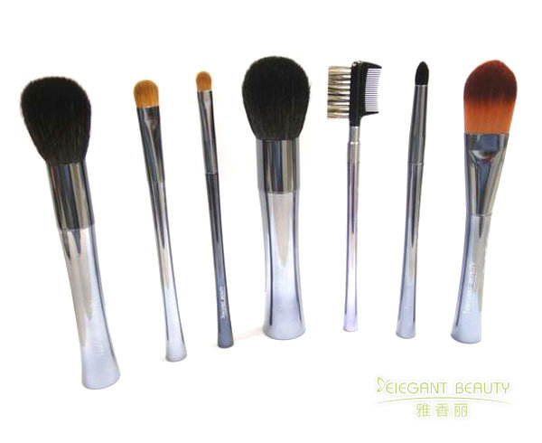 雅香麗成套化妝刷是否通過(guò)了相關(guān)的安全和質(zhì)量認(rèn)證？